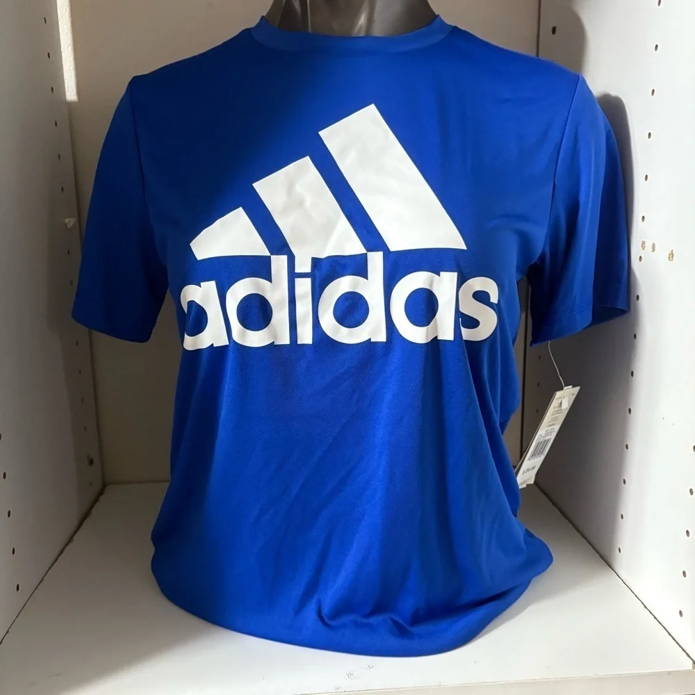 NWT Adidas men’s size Large t-shirt